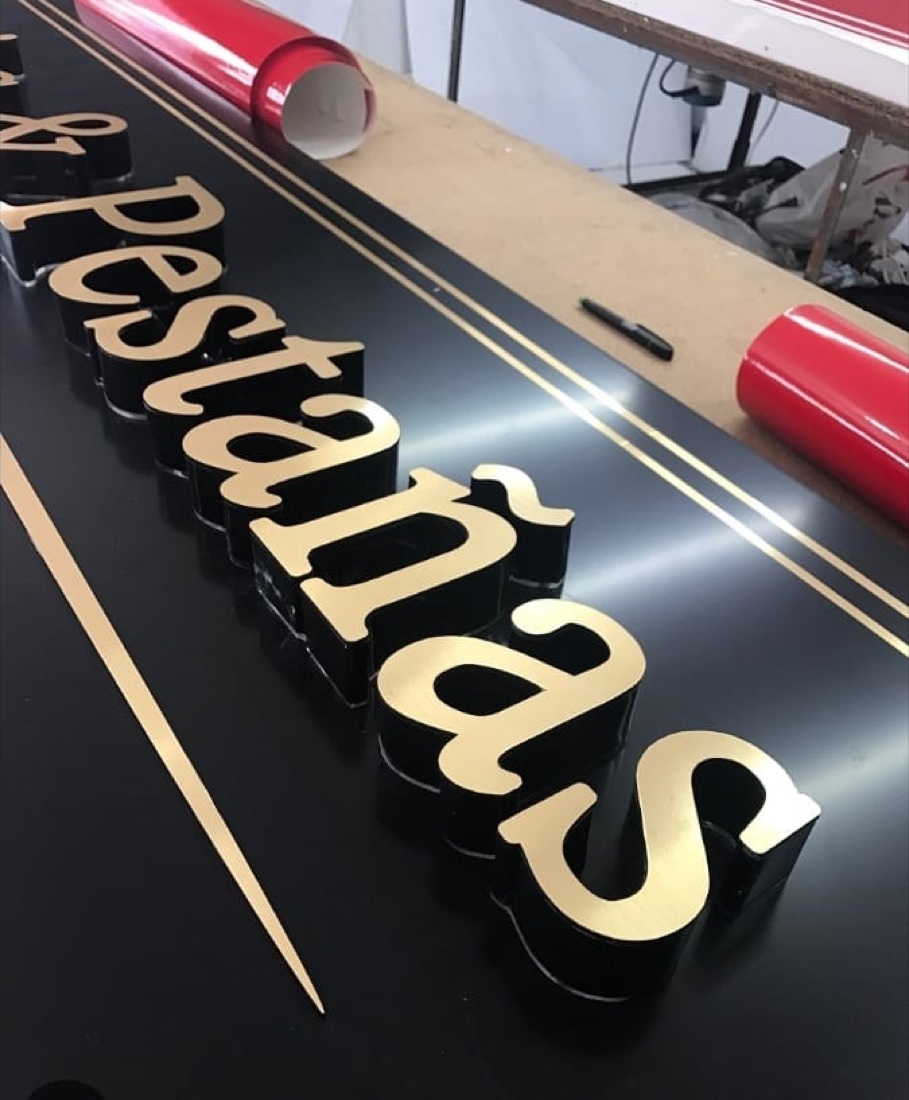 Letras doradas (fabricación) - Letras corpóreas espejo